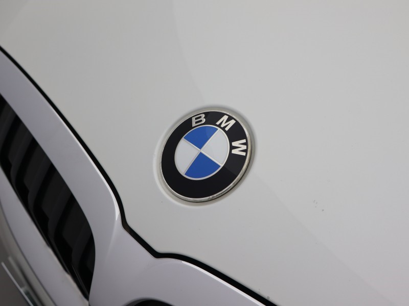 2019 (69) BMW 3 SERIES 330e M Sport 4dr Auto 5711689