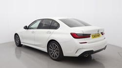 2019 (69) BMW 3 SERIES 330e M Sport 4dr Auto 5711674
