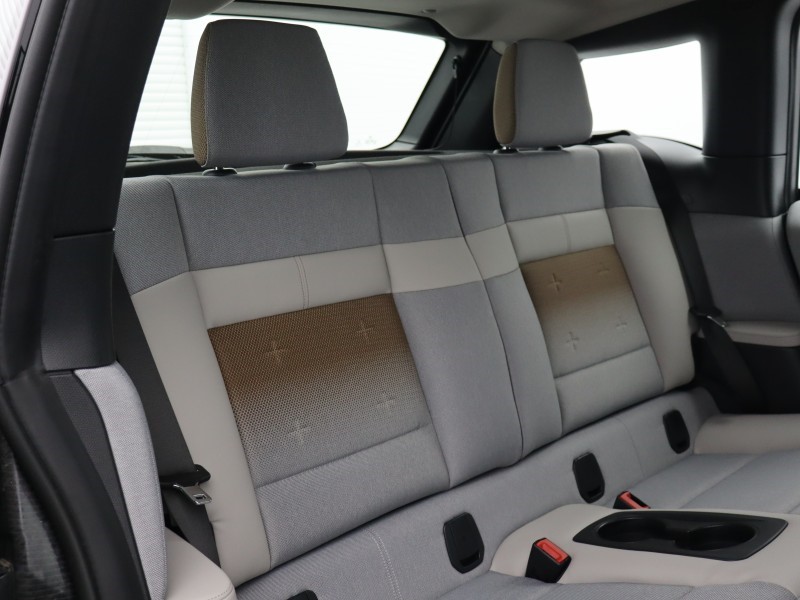 2022 (72) BMW I3 135kW S 42kWh 5dr Auto 5708563