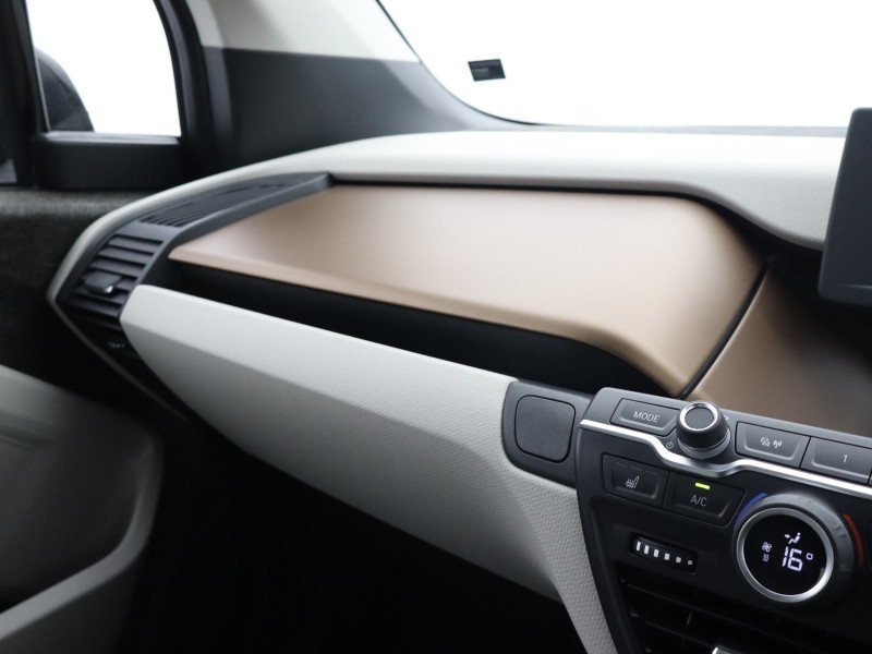 2022 (72) BMW I3 135kW S 42kWh 5dr Auto 5708590