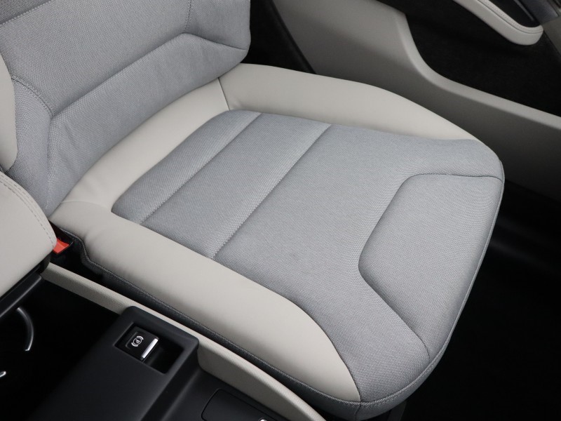2022 (72) BMW I3 135kW S 42kWh 5dr Auto 5708594