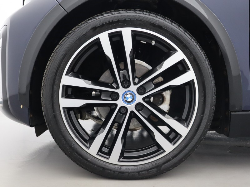 2022 (72) BMW I3 135kW S 42kWh 5dr Auto 5708551