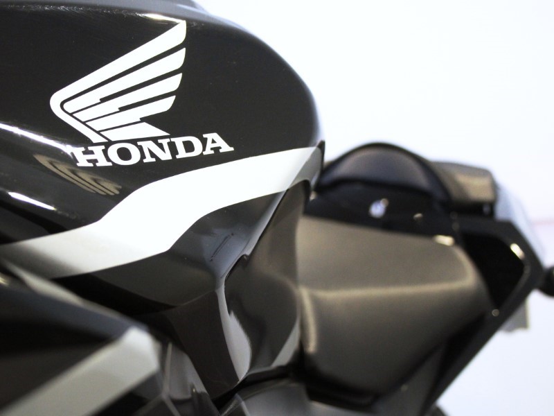 2019 (19) Honda CBR500R 3545107