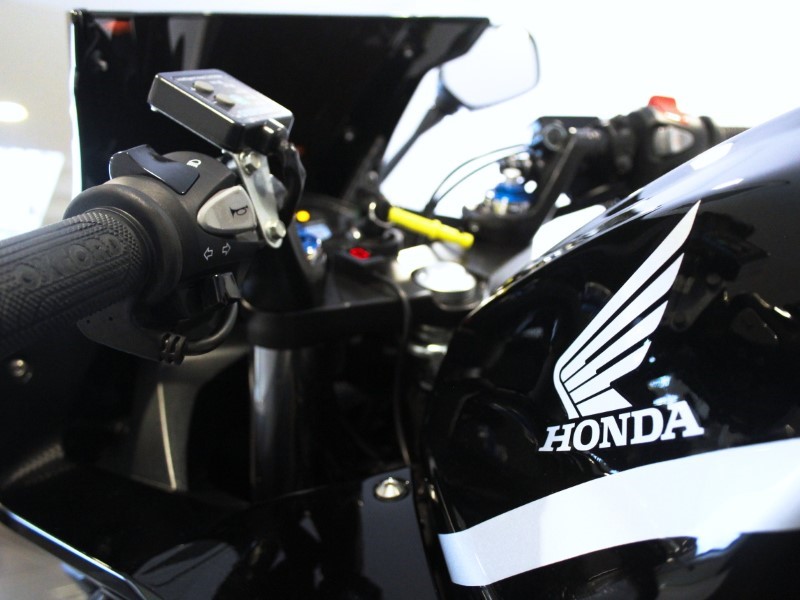 2019 (19) Honda CBR500R 3545106