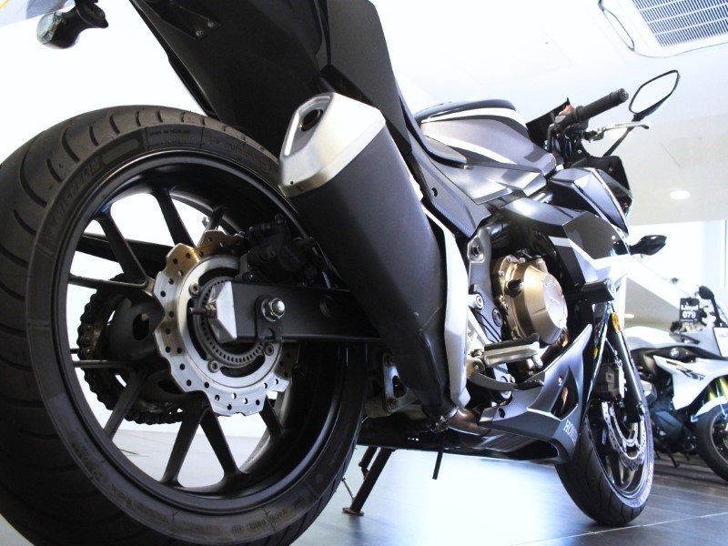 2019 (19) Honda CBR500R 3545100