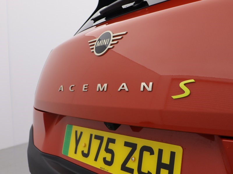 2026 (75) MINI ACEMAN 160kW SE Exclusive 54kWh 5dr Auto 5677300