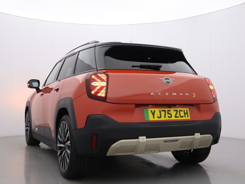 2026 (75) MINI ACEMAN 160kW SE Exclusive 54kWh 5dr Auto 5677350