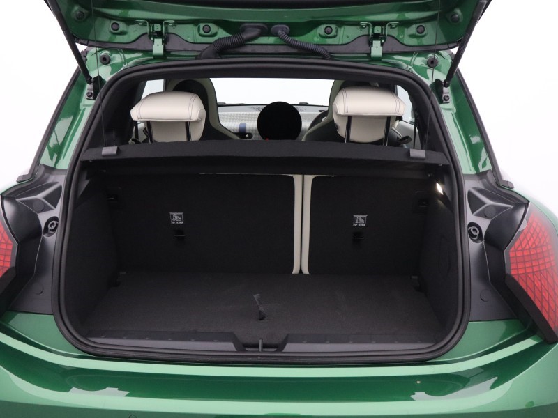 2026 (75) MINI COOPER 135kW E Exclusive 41kWh 3dr Auto 5677244