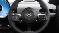 2026 (75) MINI COOPER 1.5 C Exclusive 3dr Auto 5679302