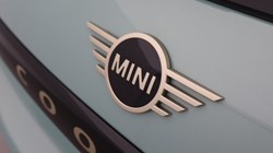 2026 (75) MINI COOPER 1.5 C Exclusive 3dr Auto 5679250
