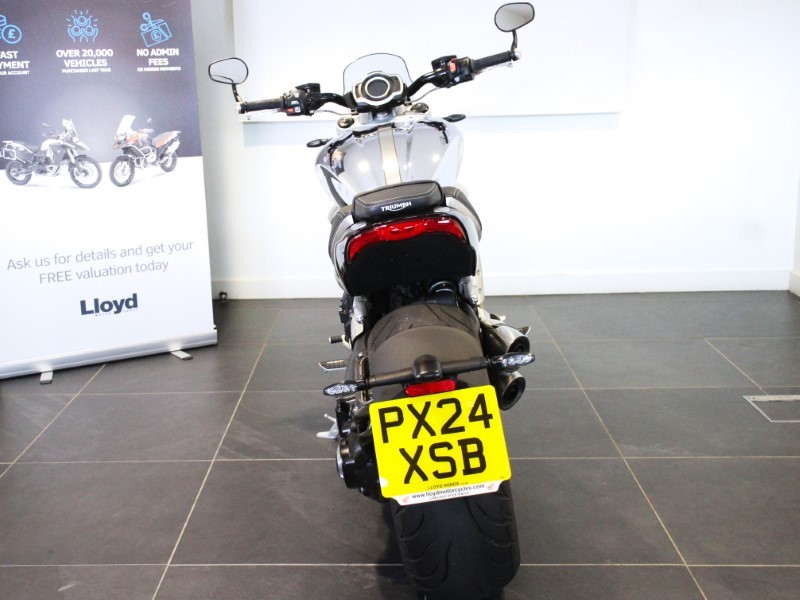 2024 (24) Triumph Rocket 3 R Chrome 3569571