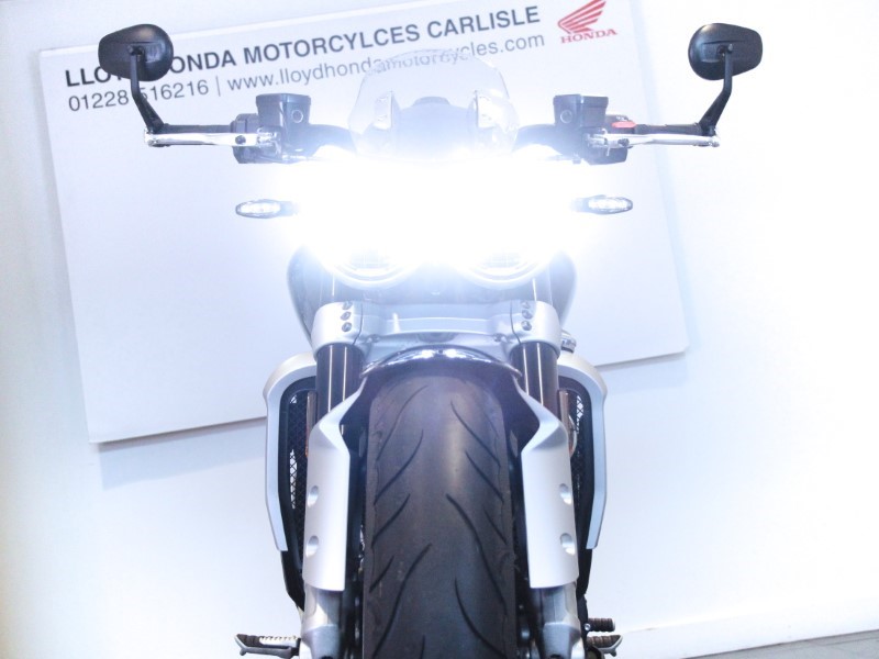 2024 (24) Triumph Rocket 3 R Chrome 3569595