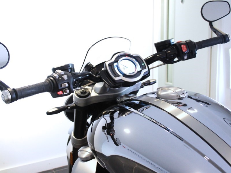 2024 (24) Triumph Rocket 3 R Chrome 3569574