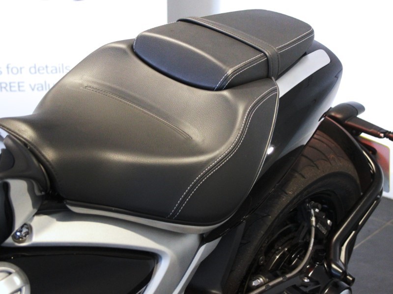 2024 (24) Triumph Rocket 3 R Chrome 3569589