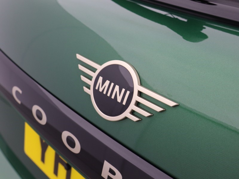 2025 (25) MINI COOPER 1.5 C Exclusive 5dr Auto 5706660