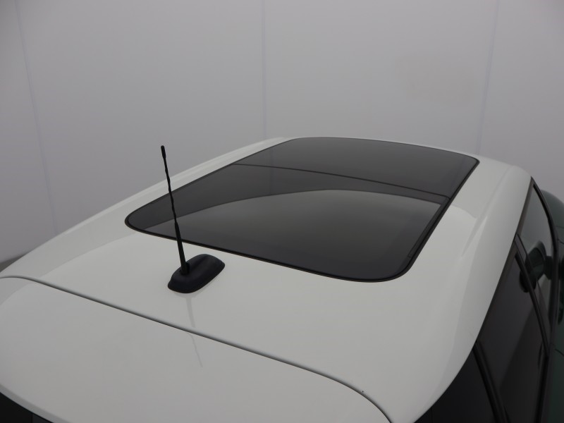 2025 (25) MINI COOPER 1.5 C Exclusive 5dr Auto 5706664
