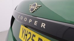 2025 (25) MINI COOPER 1.5 C Exclusive 5dr Auto 5706659