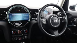 2024 (73) MINI HATCHBACK 1.5 Cooper Classic Premium 5dr Auto 5713033