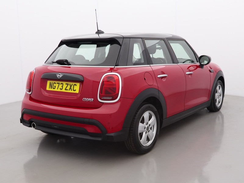2024 (73) MINI HATCHBACK 1.5 Cooper Classic Premium 5dr Auto 5712981