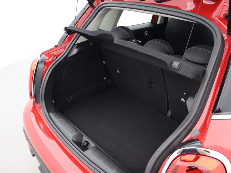 2024 (73) MINI HATCHBACK 1.5 Cooper Classic Premium 5dr Auto 5712989