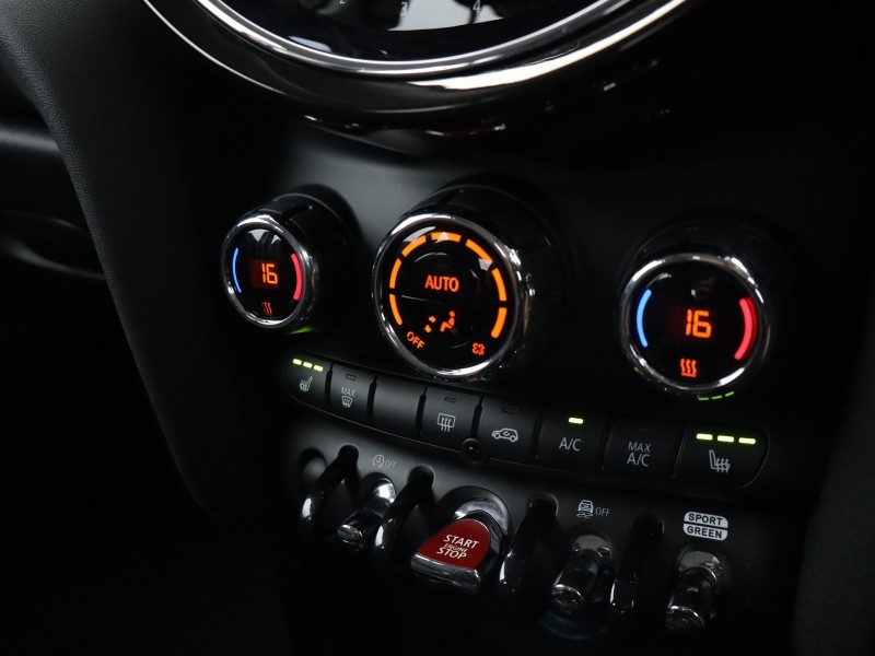 2024 (73) MINI HATCHBACK 1.5 Cooper Classic Premium 5dr Auto 5713014