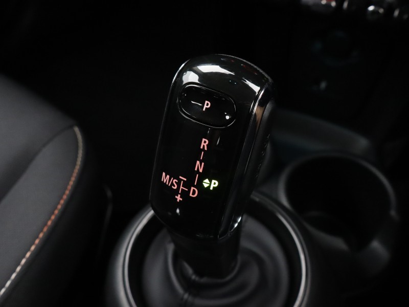 2024 (73) MINI HATCHBACK 1.5 Cooper Classic Premium 5dr Auto 5713010