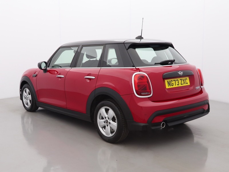 2024 (73) MINI HATCHBACK 1.5 Cooper Classic Premium 5dr Auto 5712979