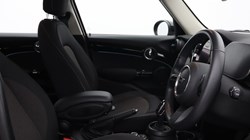 2024 (73) MINI HATCHBACK 1.5 Cooper Classic Premium 5dr Auto 5712997