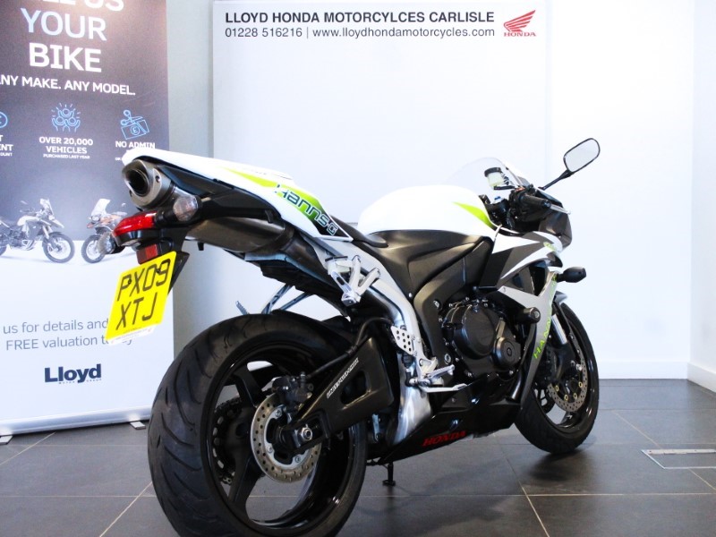 2009 (09) HONDA CBR600RR Hanspree 3607730