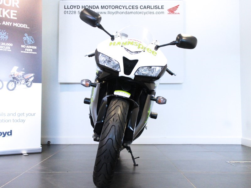 2009 (09) HONDA CBR600RR Hanspree 3607725