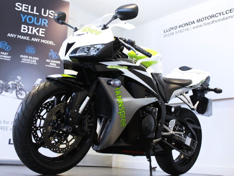 2009 (09) HONDA CBR600RR Hanspree 3607741