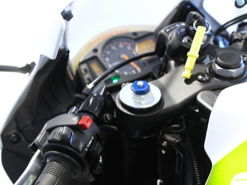 2009 (09) HONDA CBR600RR Hanspree 3607733