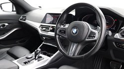 2020 (70) BMW 3 SERIES 320i M Sport 5dr Step Auto 5749351