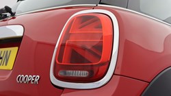 2019 (19) MINI HATCHBACK 1.5 Cooper Exclusive II 3dr 5729678