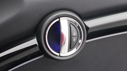 2019 (19) MINI HATCHBACK 1.5 Cooper Exclusive II 3dr 5729696