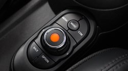 2019 (19) MINI HATCHBACK 1.5 Cooper Exclusive II 3dr 5729706