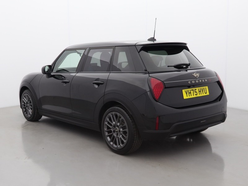 2025 (75) MINI COOPER 2.0 S Classic 5dr Auto 5807675