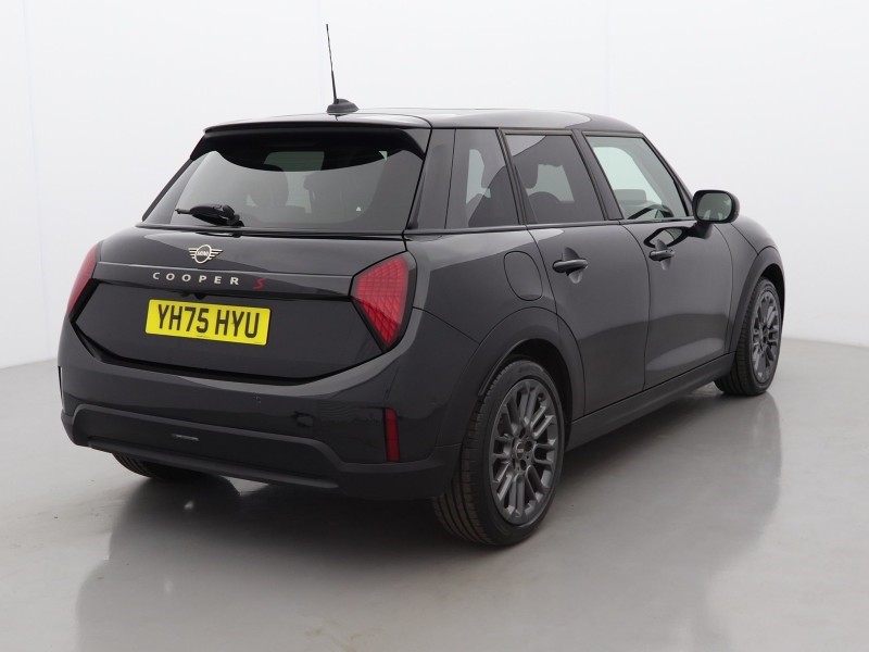 2025 (75) MINI COOPER 2.0 S Classic 5dr Auto 5807677