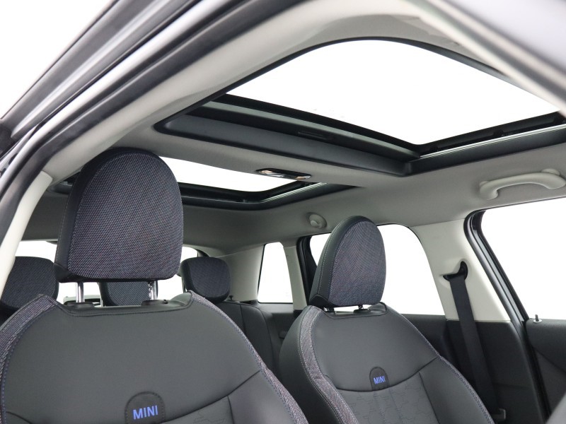 2025 (75) MINI COOPER 2.0 S Classic 5dr Auto 5807695