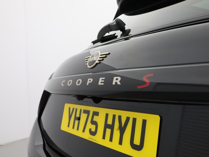 2025 (75) MINI COOPER 2.0 S Classic 5dr Auto 5807680