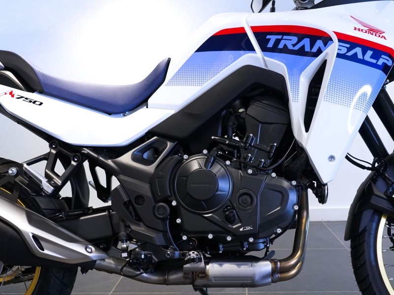 2024 (74) Honda XL750 Transalp 3726129