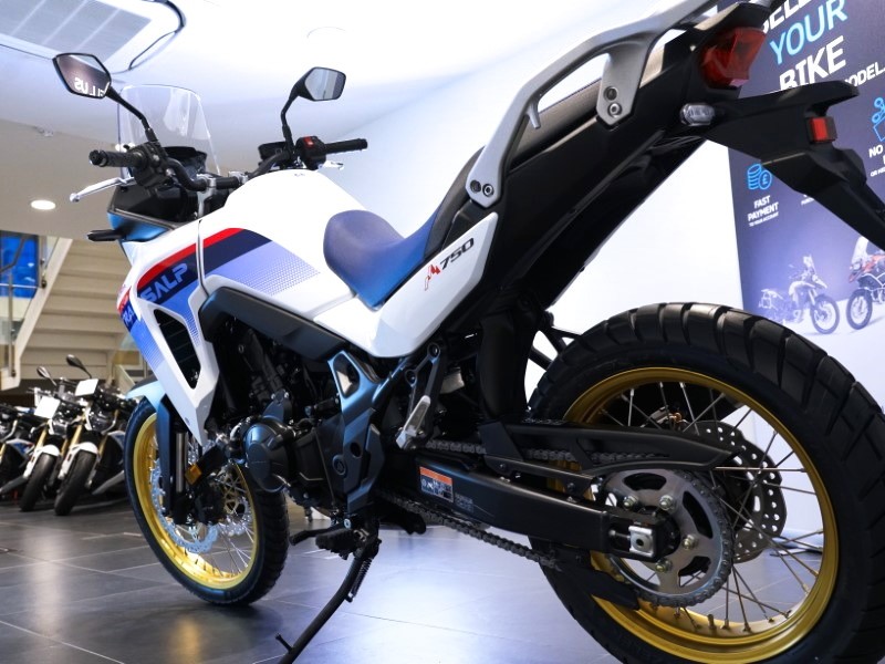 2024 (74) Honda XL750 Transalp 3726125