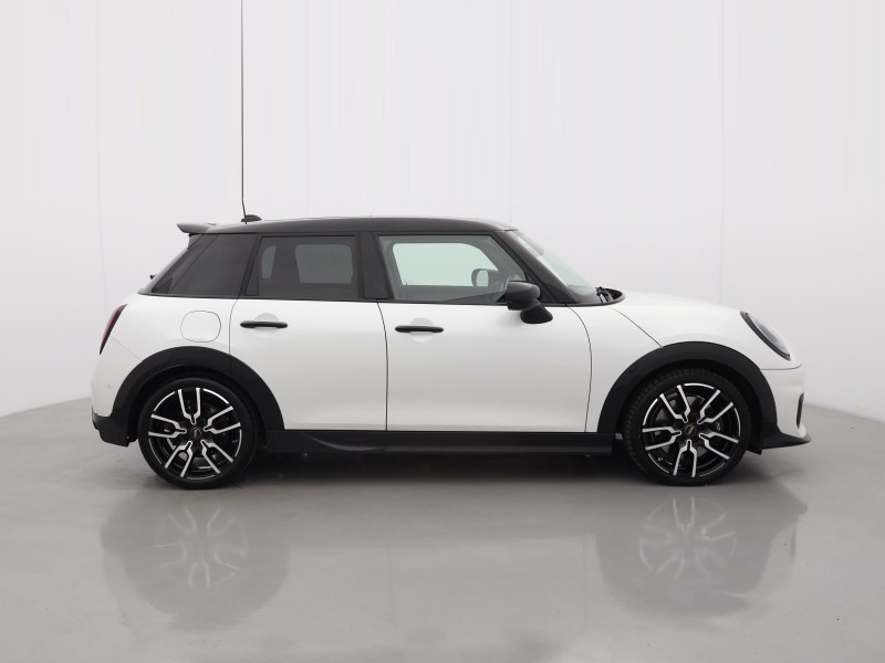 2025 (75) MINI COOPER 2.0 S Sport 5dr Auto 5768342