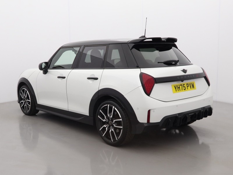 2025 (75) MINI COOPER 2.0 S Sport 5dr Auto 1