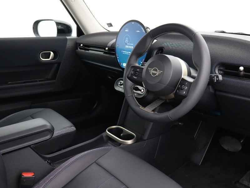 2024 (74) MINI COOPER 1.5 C Classic 3dr Auto 5733092