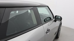 2024 (74) MINI COOPER 1.5 C Classic 3dr Auto 5733084