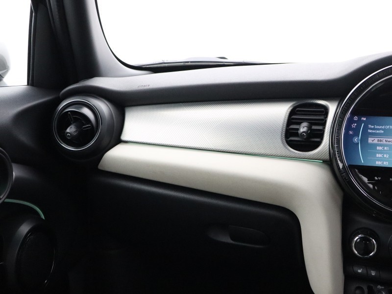 2023 (73) MINI HATCHBACK 1.5 Cooper Exclusive Premium 5dr Auto 5776790