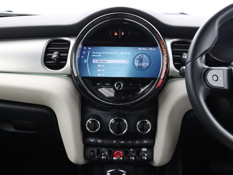 2023 (73) MINI HATCHBACK 1.5 Cooper Exclusive Premium 5dr Auto 5776789