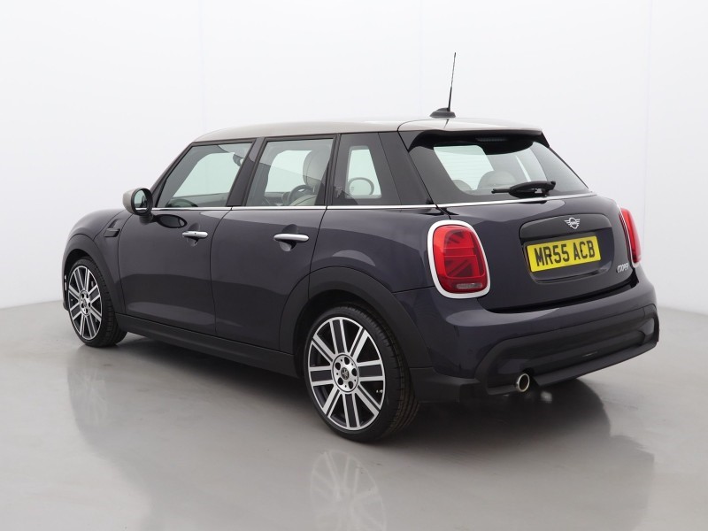 2023 (73) MINI HATCHBACK 1.5 Cooper Exclusive Premium 5dr Auto 1