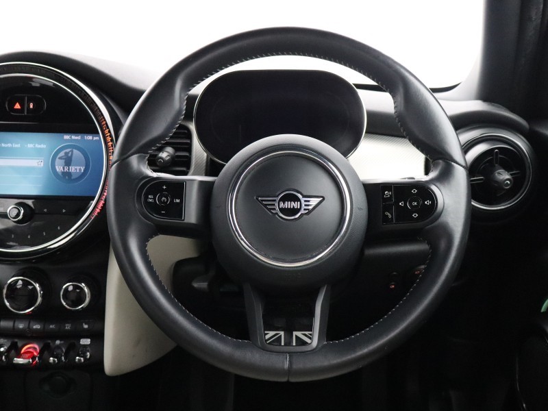 2023 (73) MINI HATCHBACK 1.5 Cooper Exclusive Premium 5dr Auto 5776787
